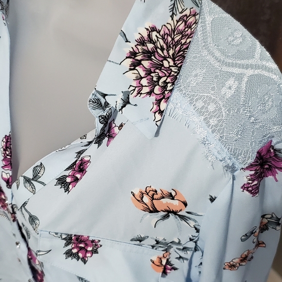 NWT Candies button down floral shirt size M - Picture 4 of 7